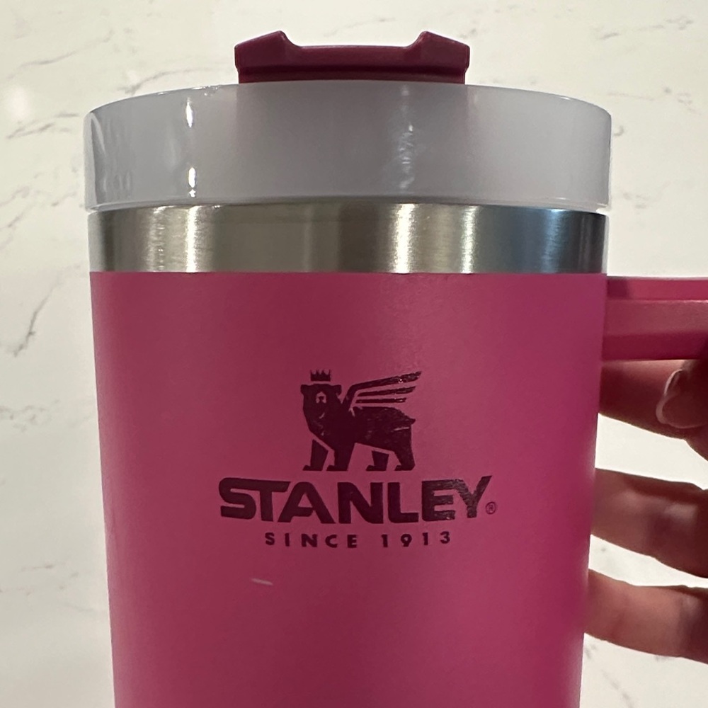 Pink Stanley with Handle - Picture 2 of 4